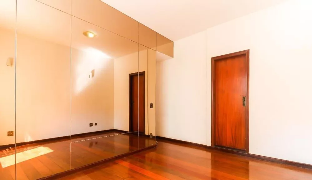 Apartamento à venda com 2 quartos, 125m² - Foto 1