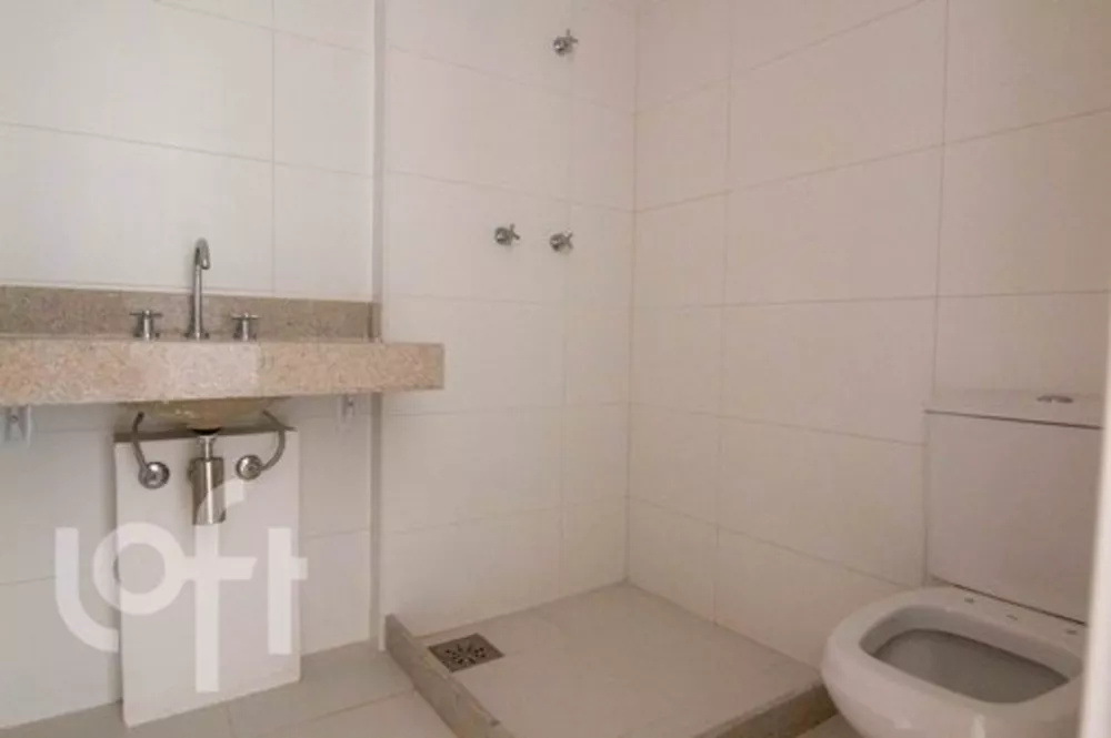 Apartamento à venda com 4 quartos, 163m² - Foto 2