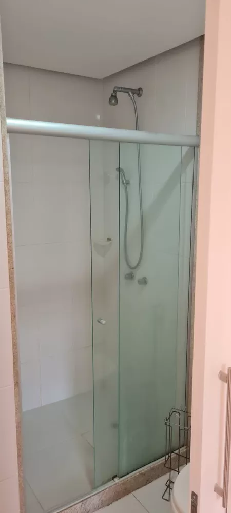 Apartamento à venda com 2 quartos, 95m² - Foto 2