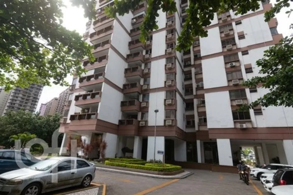 Apartamento à venda com 2 quartos, 95m² - Foto 17