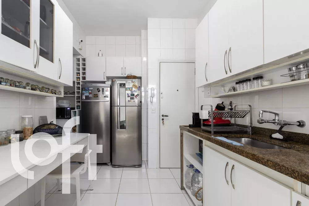 Apartamento à venda com 3 quartos, 172m² - Foto 7