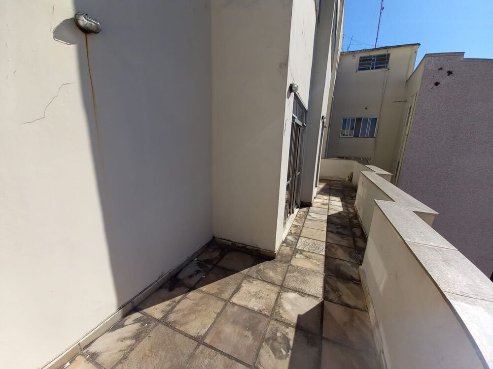 Apartamento à venda com 4 quartos, 240m² - Foto 10