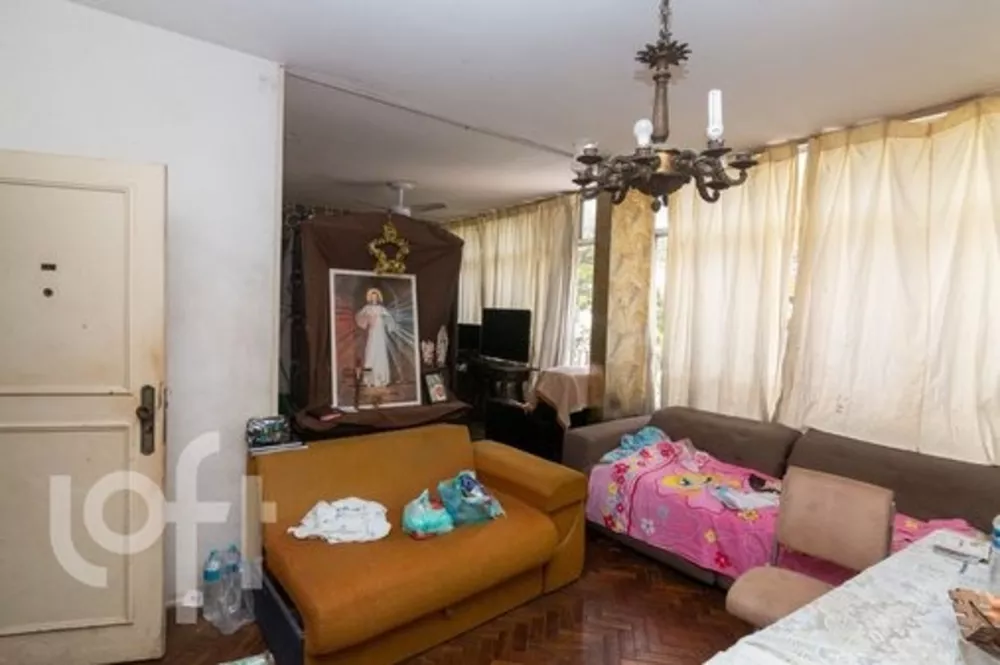 Apartamento à venda com 3 quartos, 130m² - Foto 1