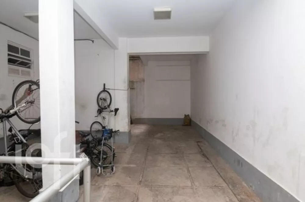 Apartamento à venda com 3 quartos, 130m² - Foto 7