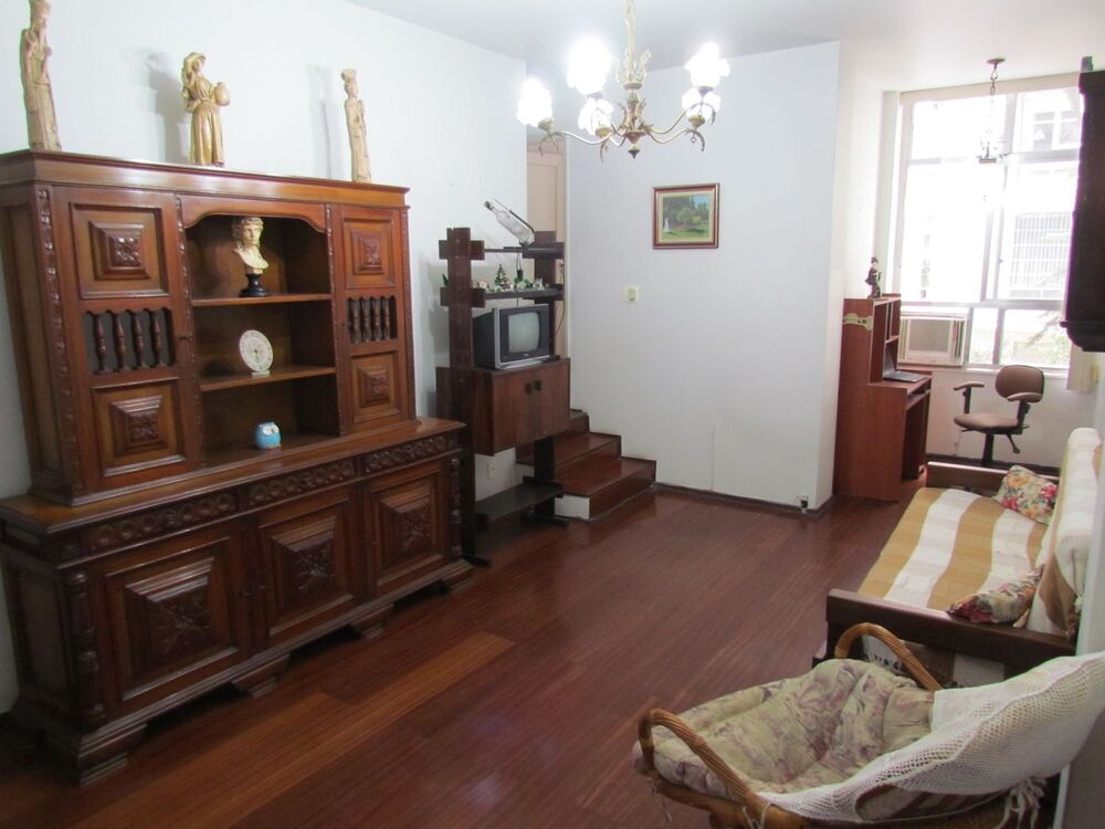 Apartamento à venda com 1 quarto, 61m² - Foto 1