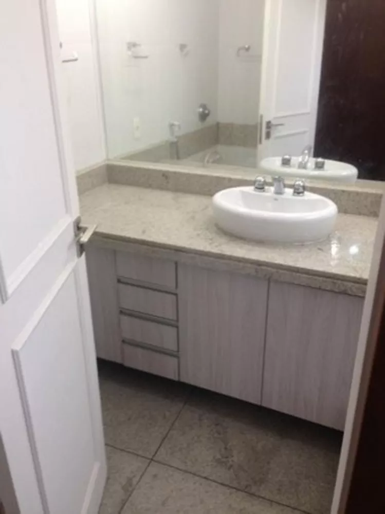 Apartamento à venda com 4 quartos, 200m² - Foto 5