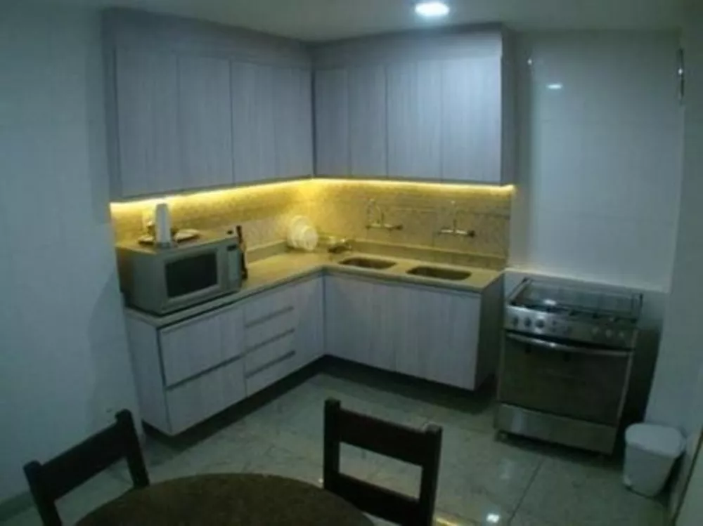 Apartamento à venda com 4 quartos, 200m² - Foto 13