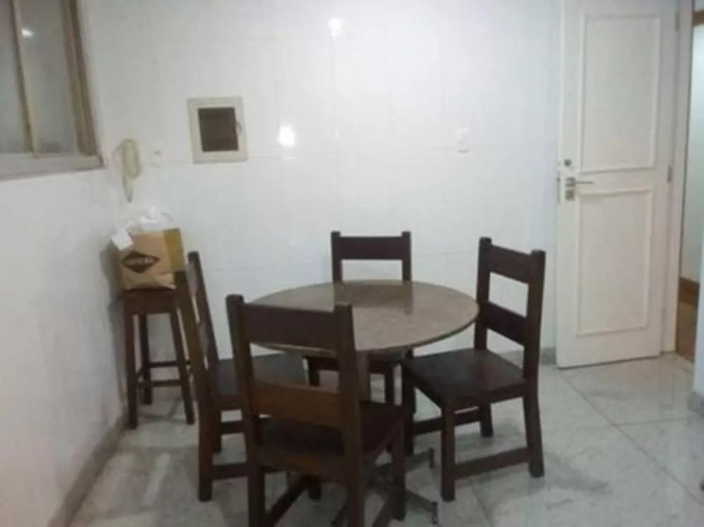 Apartamento à venda com 4 quartos, 200m² - Foto 14