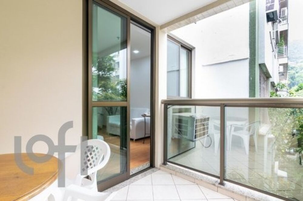 Apartamento à venda com 2 quartos, 60m² - Foto 10