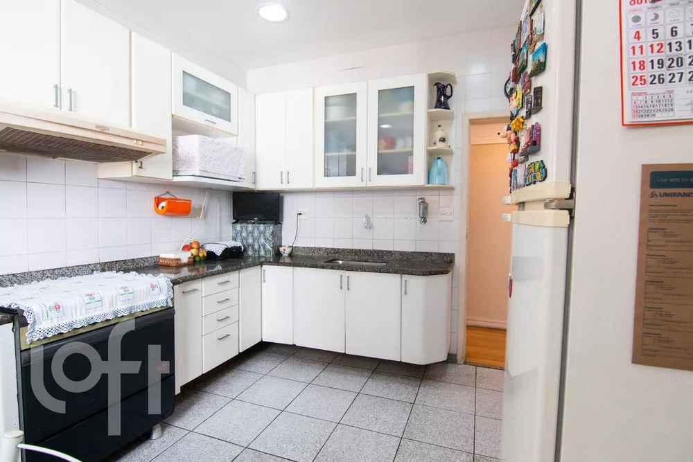 Apartamento à venda com 4 quartos, 197m² - Foto 17