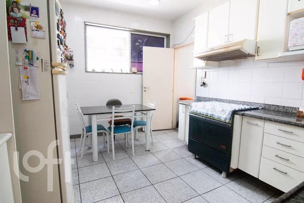 Apartamento à venda com 4 quartos, 197m² - Foto 16