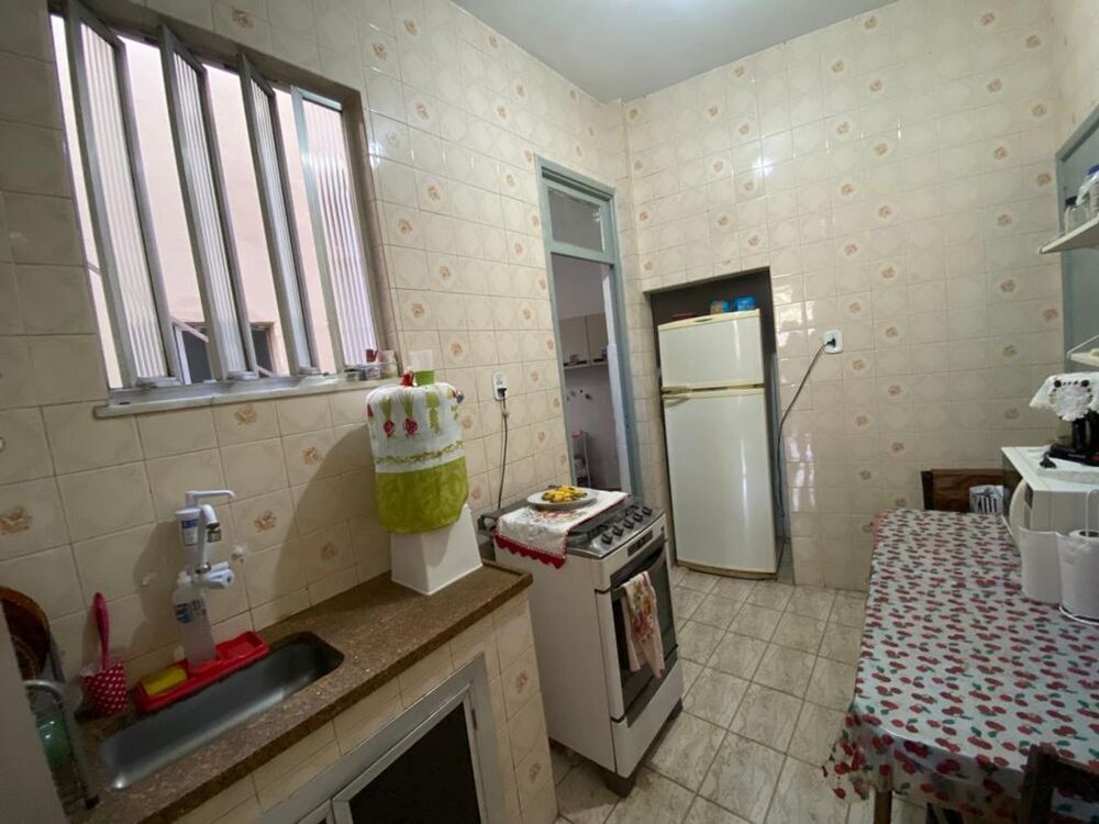 Apartamento à venda com 3 quartos, 100m² - Foto 4