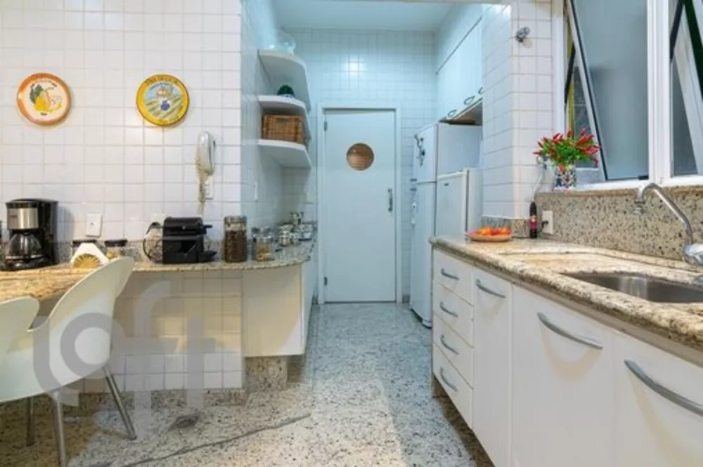 Apartamento à venda com 4 quartos, 265m² - Foto 12