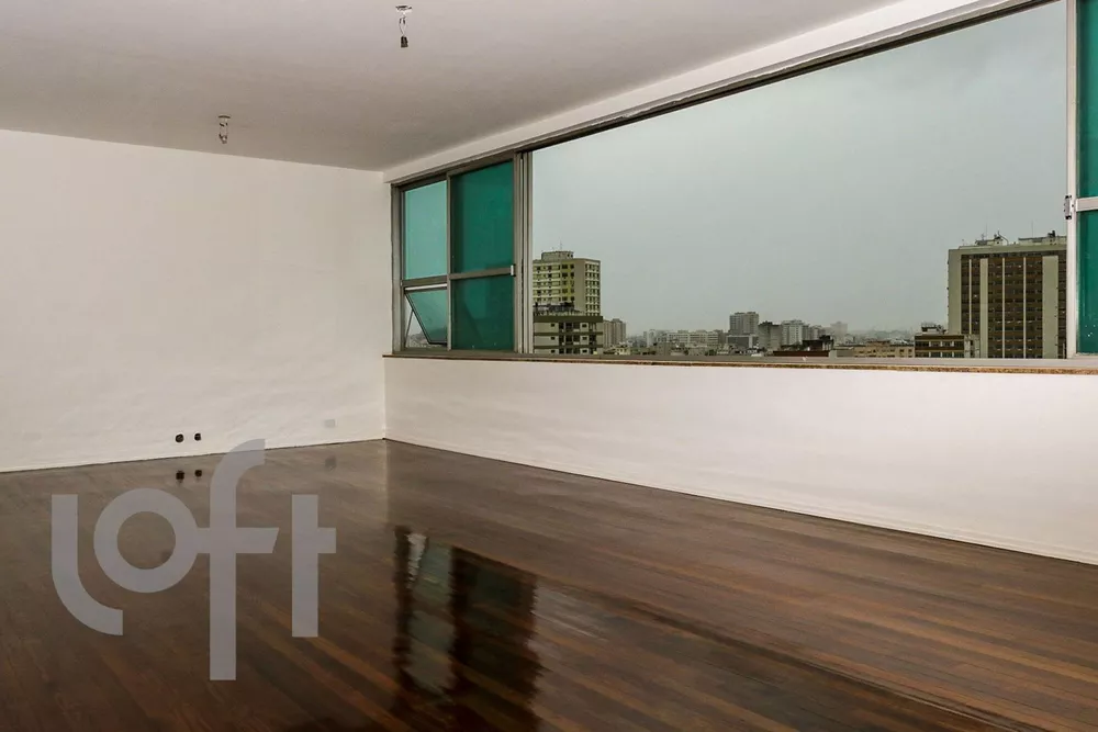 Apartamento à venda com 4 quartos, 220m² - Foto 1