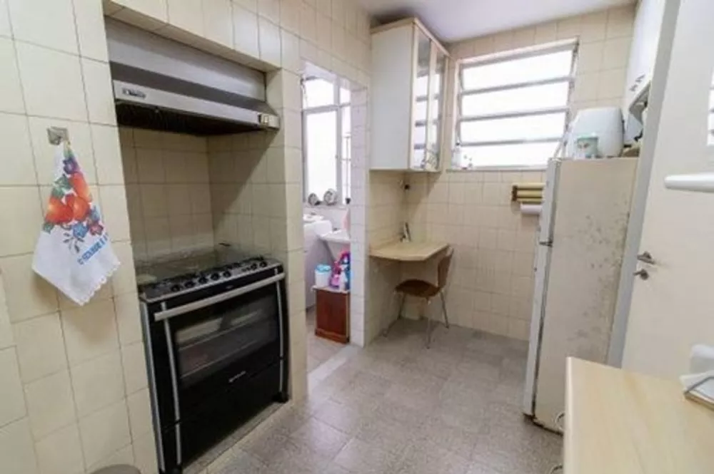 Apartamento à venda com 4 quartos, 198m² - Foto 3