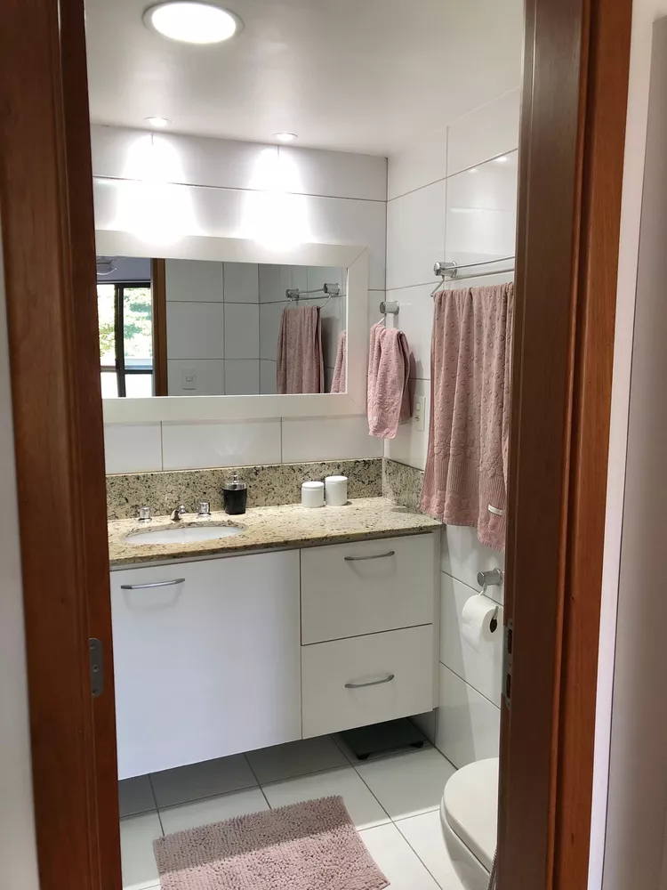 Apartamento à venda com 3 quartos, 96m² - Foto 2