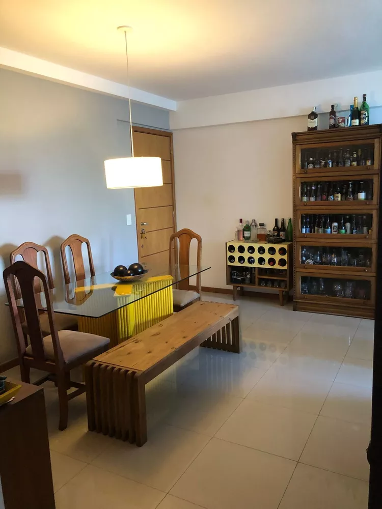 Apartamento à venda com 3 quartos, 96m² - Foto 1