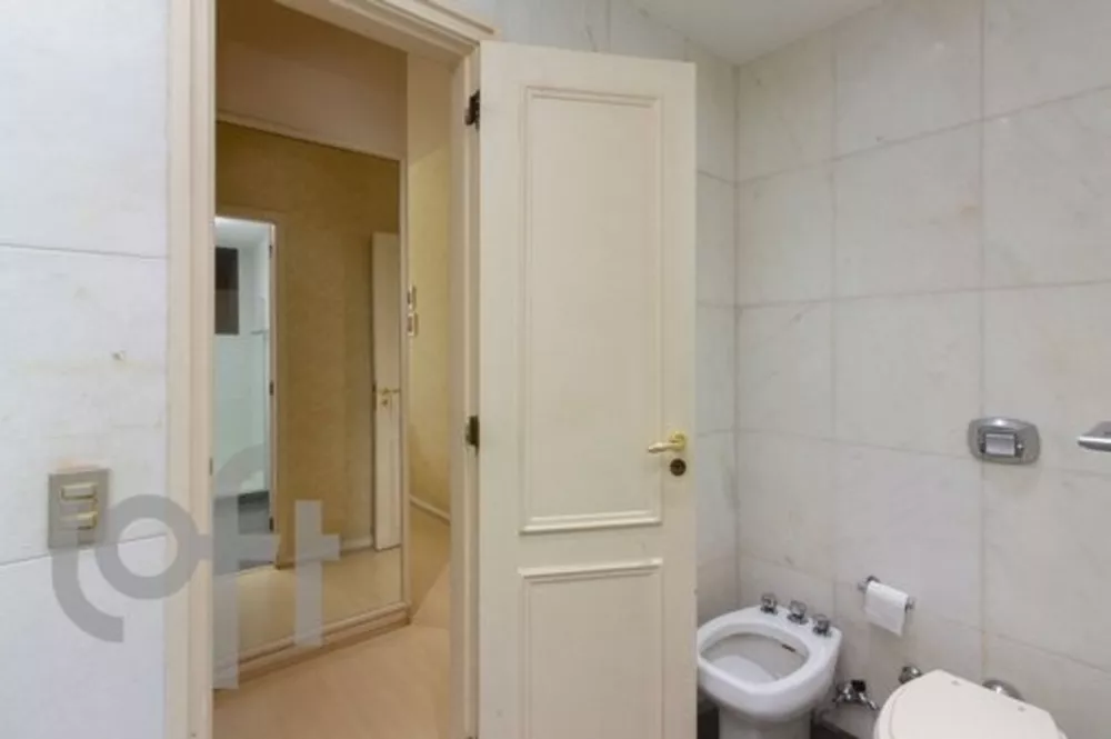 Apartamento à venda com 4 quartos, 227m² - Foto 3