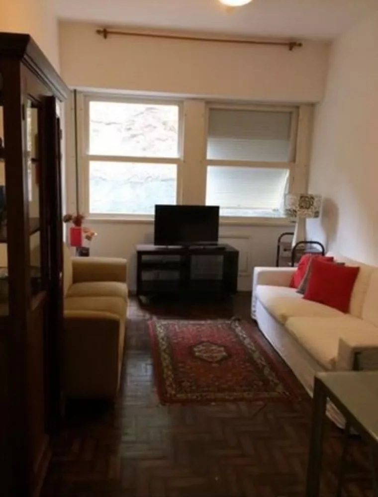 Apartamento à venda com 2 quartos, 70m² - Foto 4