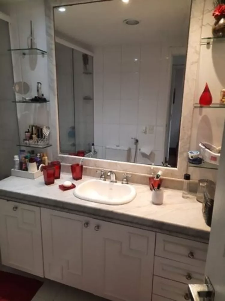 Apartamento à venda com 4 quartos, 148m² - Foto 2