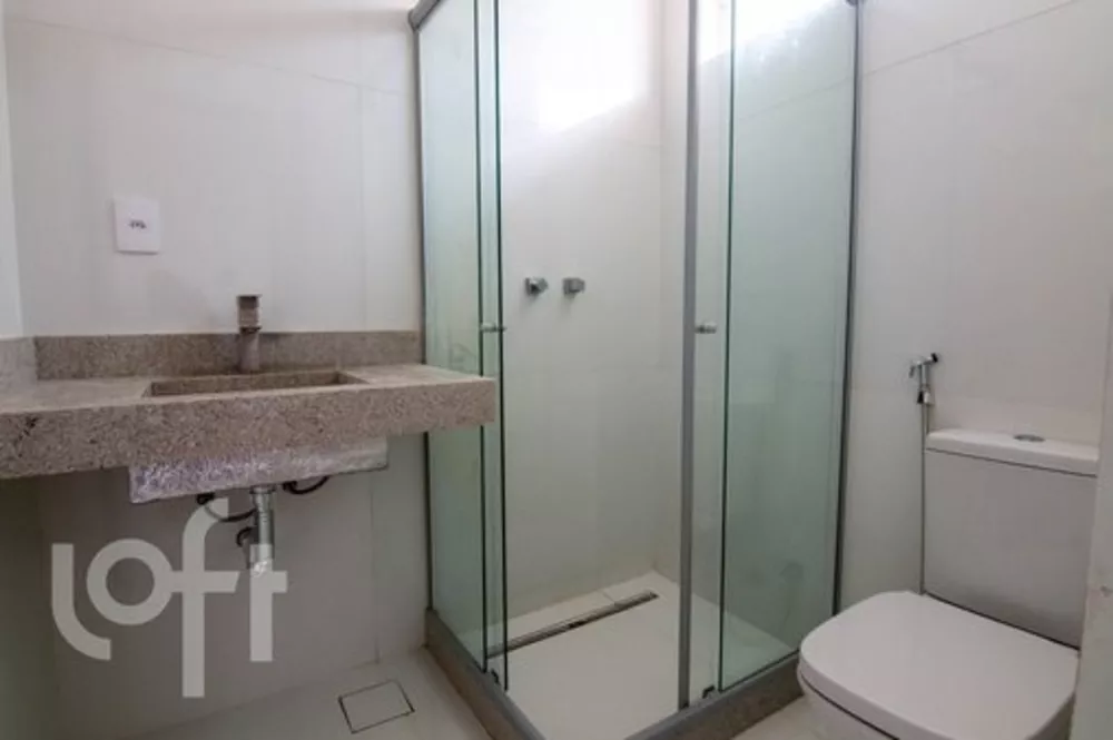 Apartamento à venda com 4 quartos, 187m² - Foto 2