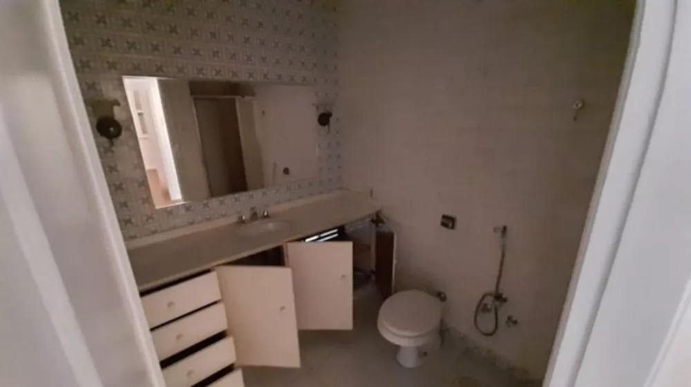 Apartamento à venda com 3 quartos, 132m² - Foto 2