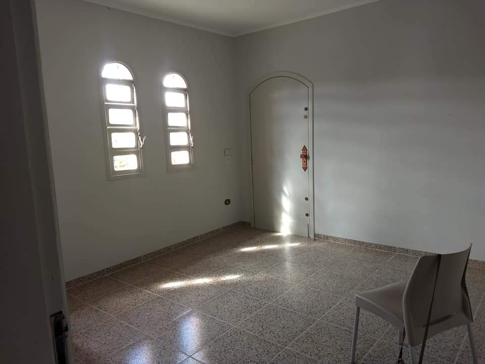 Casa à venda com 3 quartos, 204m² - Foto 3