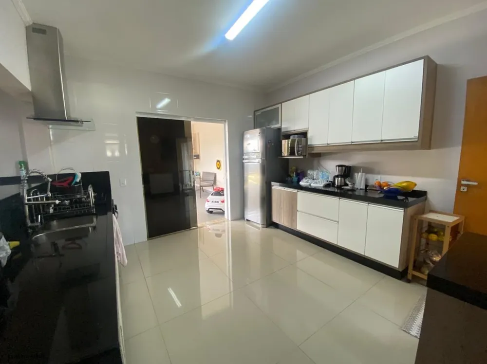 Casa, 3 quartos, 320 m² - Foto 4