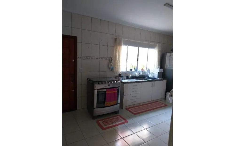 Casa, 2 quartos, 228 m² - Foto 4