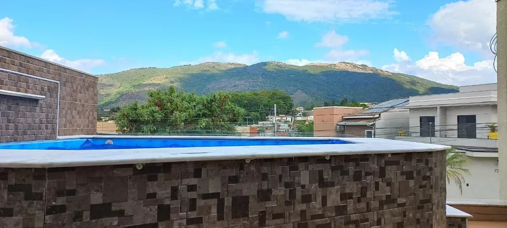 Casa, 3 quartos, 200 m² - Foto 1