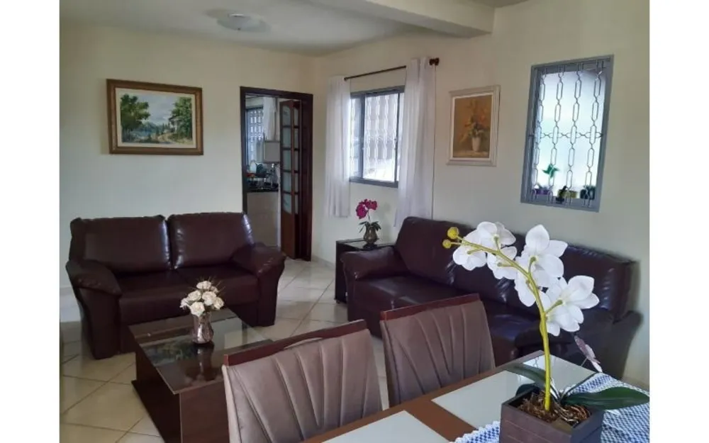 Casa, 3 quartos, 200 m² - Foto 1