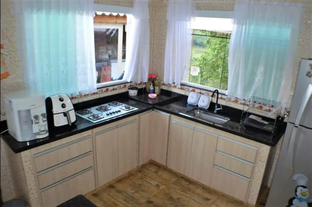 Casa, 3 quartos, 200 m² - Foto 2