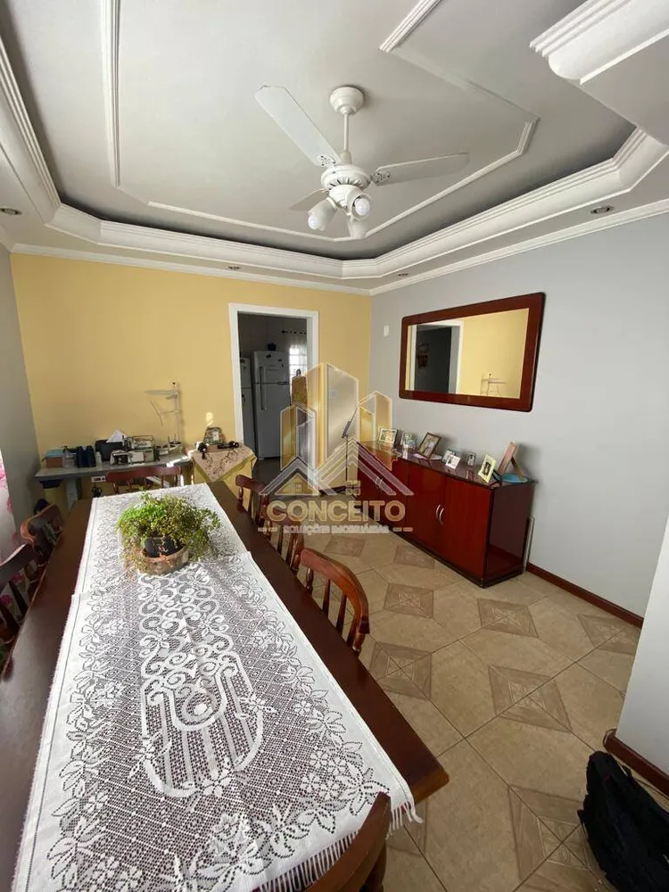 Casa, 3 quartos, 210 m² - Foto 4