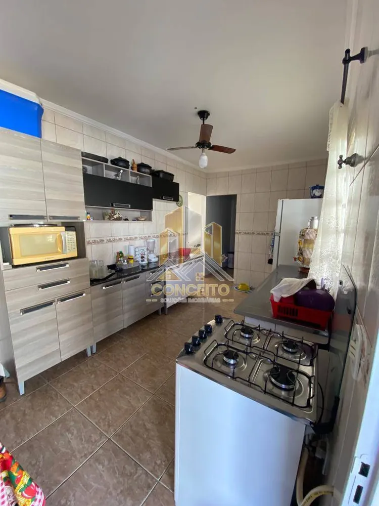 Casa, 3 quartos, 210 m² - Foto 11