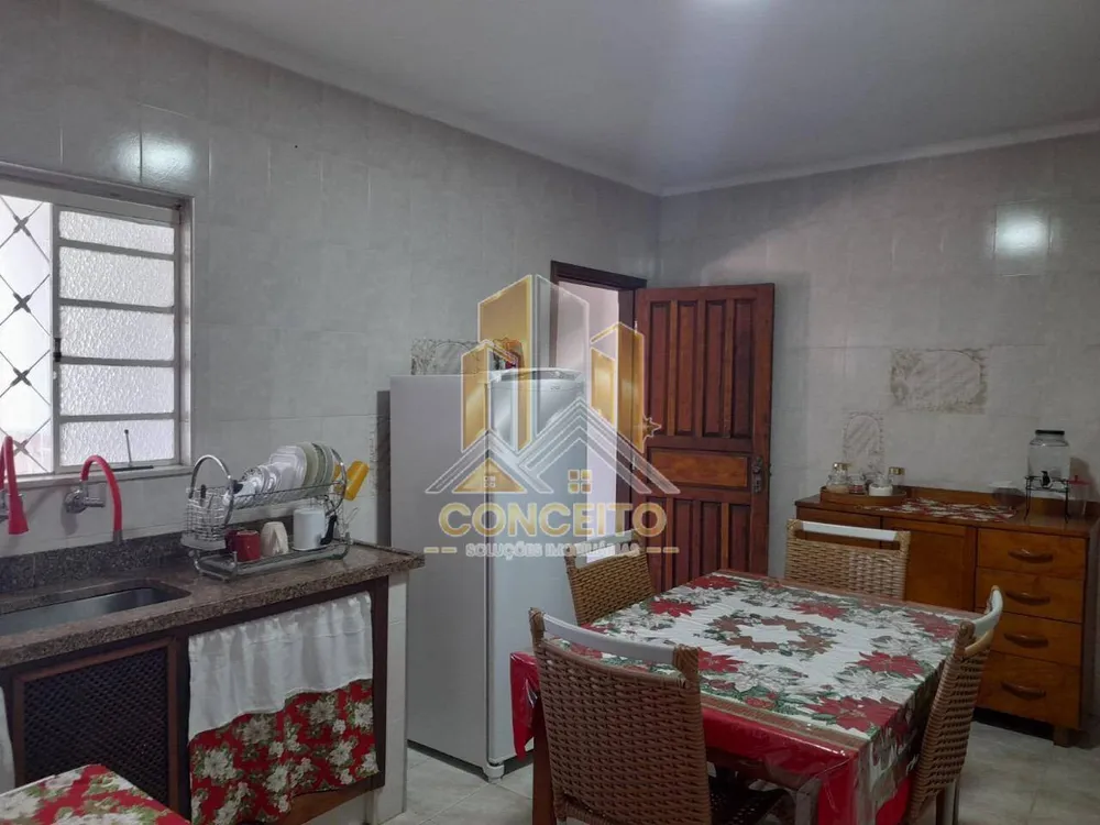 Casa, 3 quartos, 226 m² - Foto 9