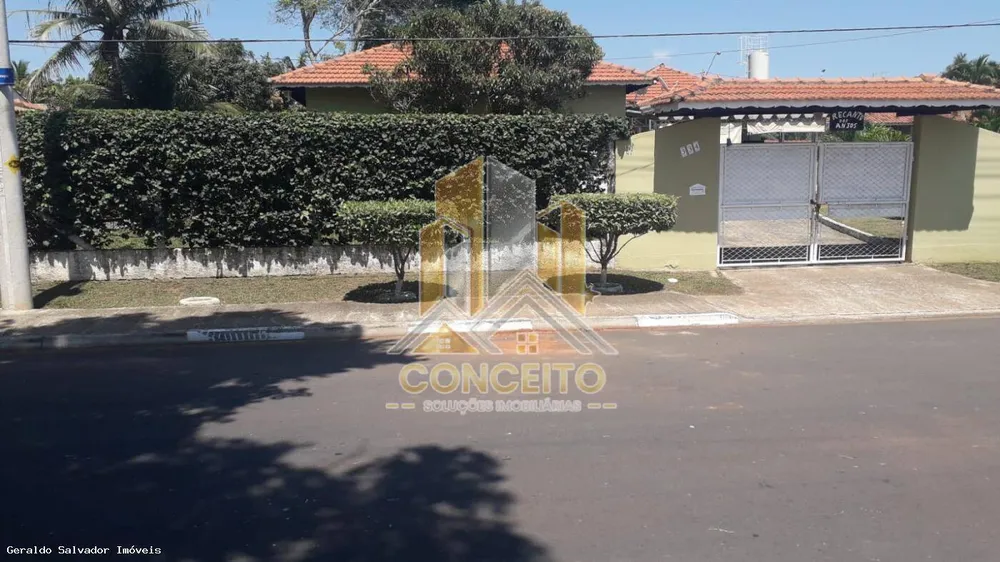 Casa, 4 quartos, 240 m² - Foto 1