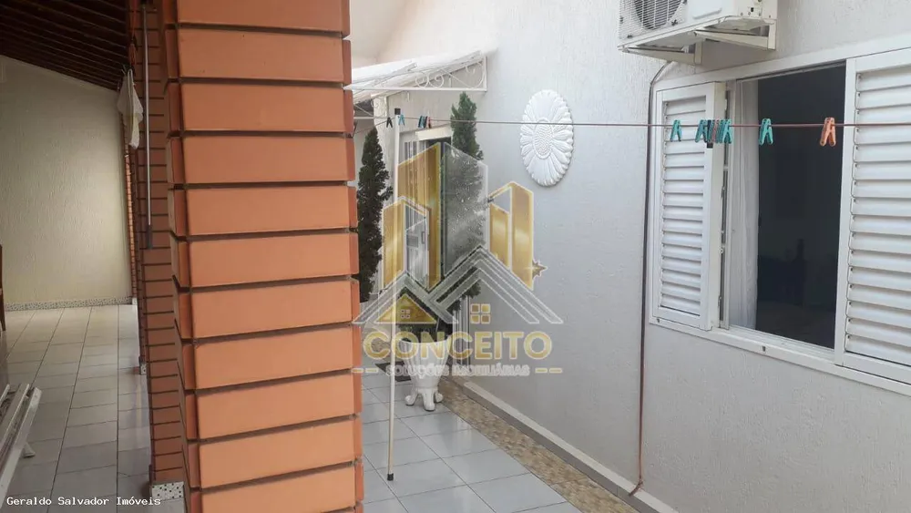 Casa, 3 quartos, 225 m² - Foto 13