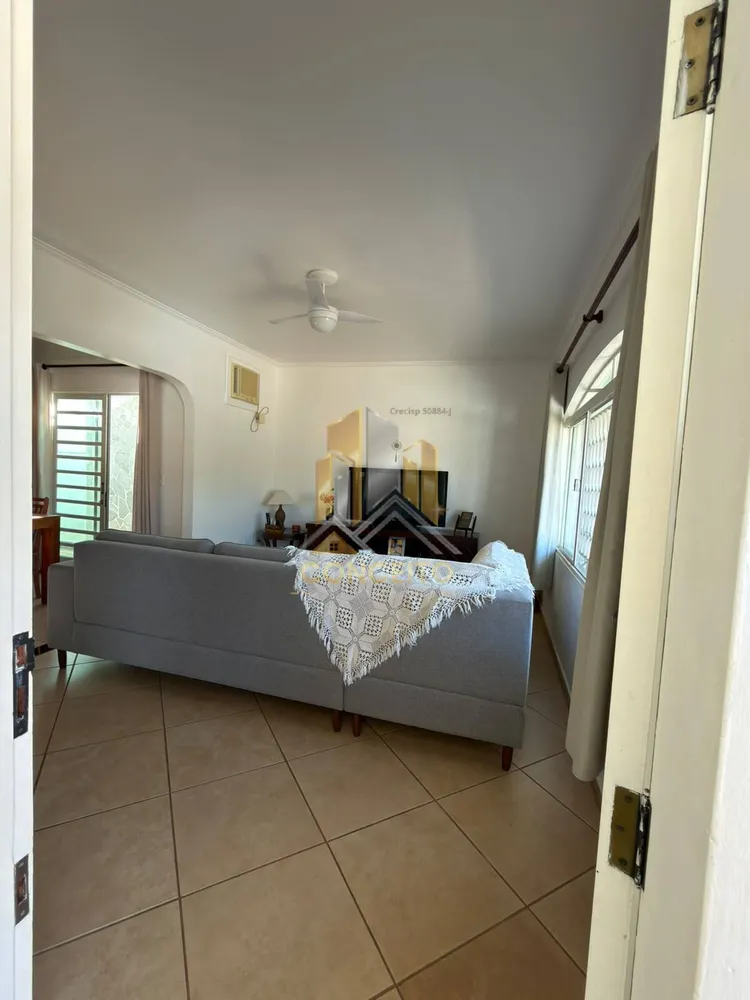 Casa, 3 quartos, 197 m² - Foto 4