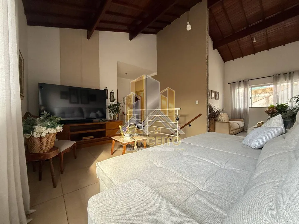 Casa, 4 quartos, 180 m² - Foto 2