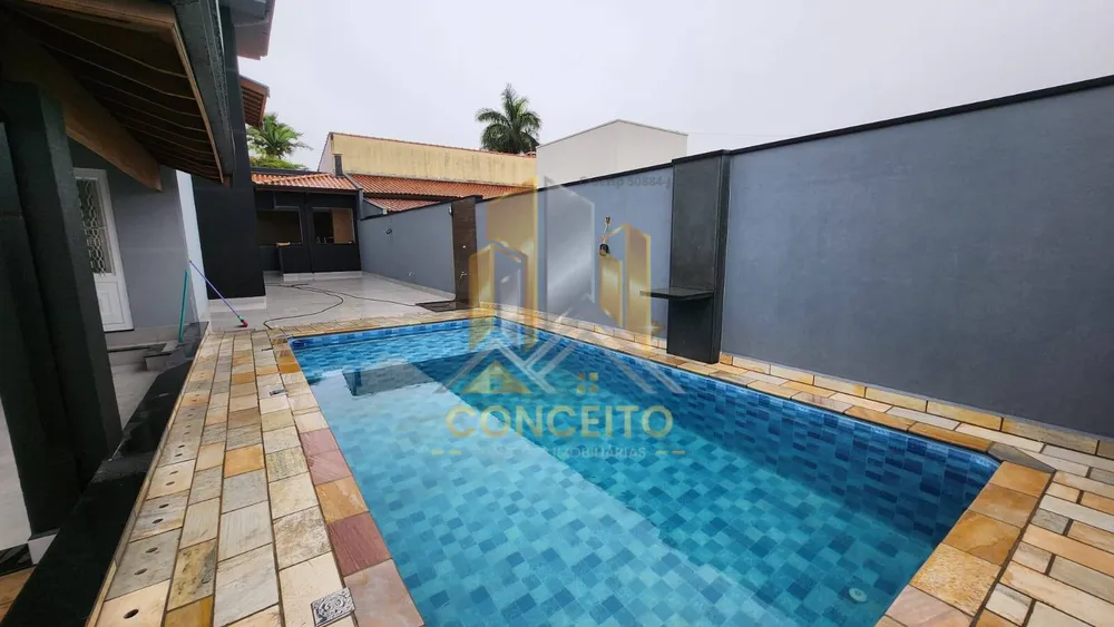 Casa, 3 quartos, 217 m² - Foto 2