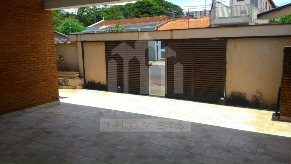 Casa, 4 quartos, 240 m² - Foto 1