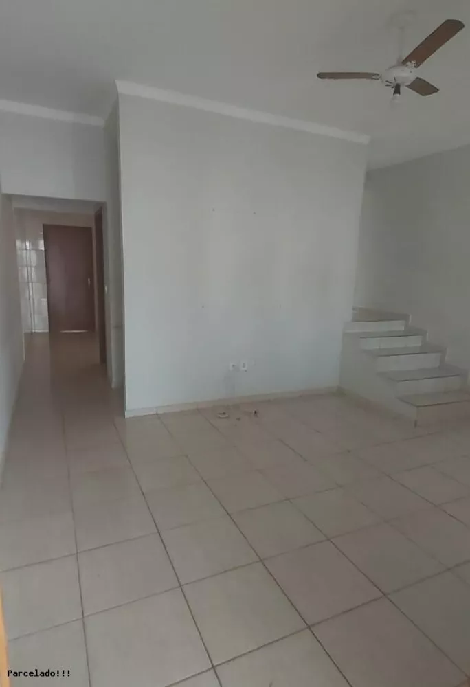 Casa à venda com 3 quartos, 223m² - Foto 7