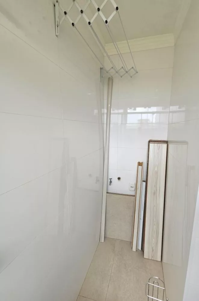 Apartamento à venda com 2 quartos, 46m² - Foto 2