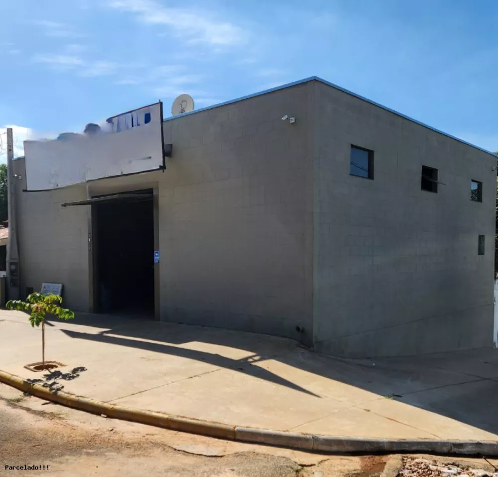 Depósito-Galpão-Armazém à venda, 136m² - Foto 1