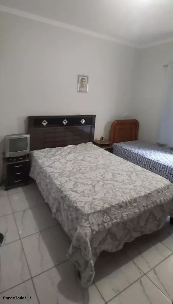 Casa à venda com 1 quarto, 270m² - Foto 3