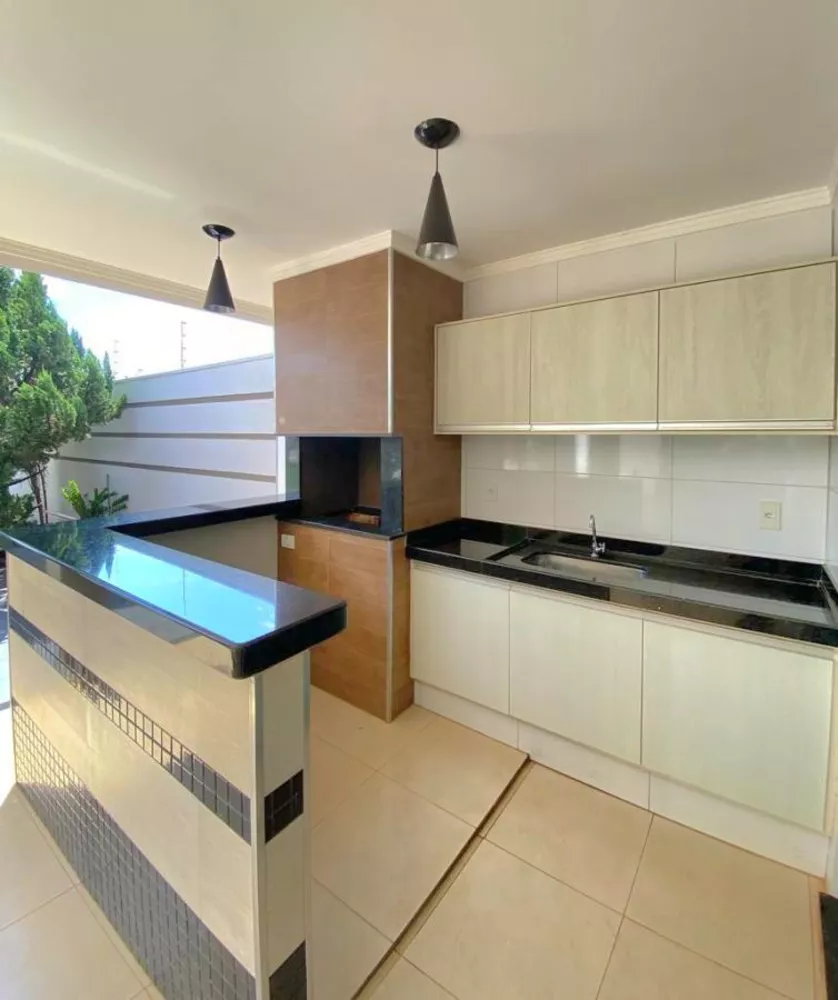 Casa à venda com 1 quarto, 450m² - Foto 3