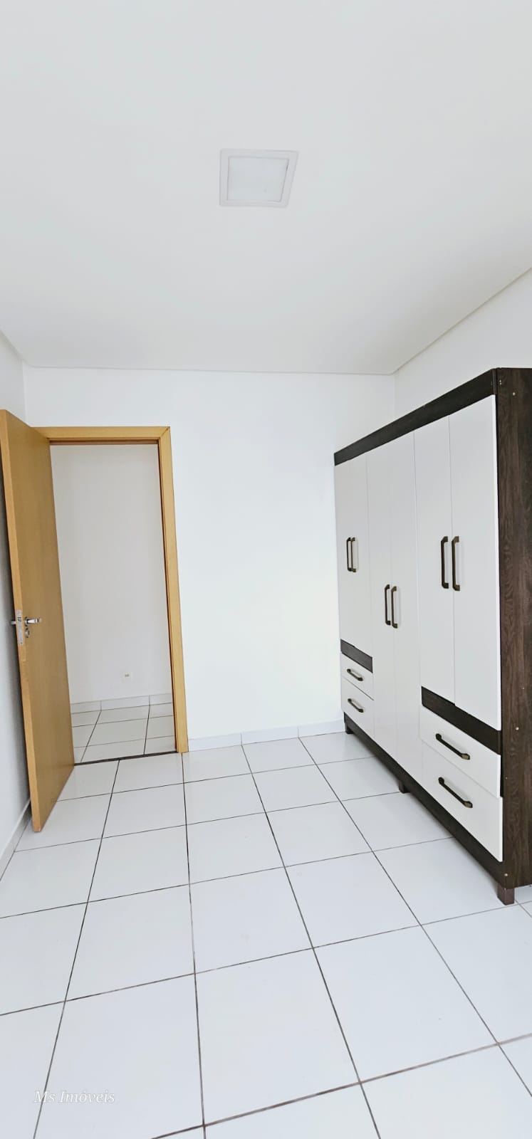 Apartamento para alugar com 3 quartos, 84m² - Foto 4