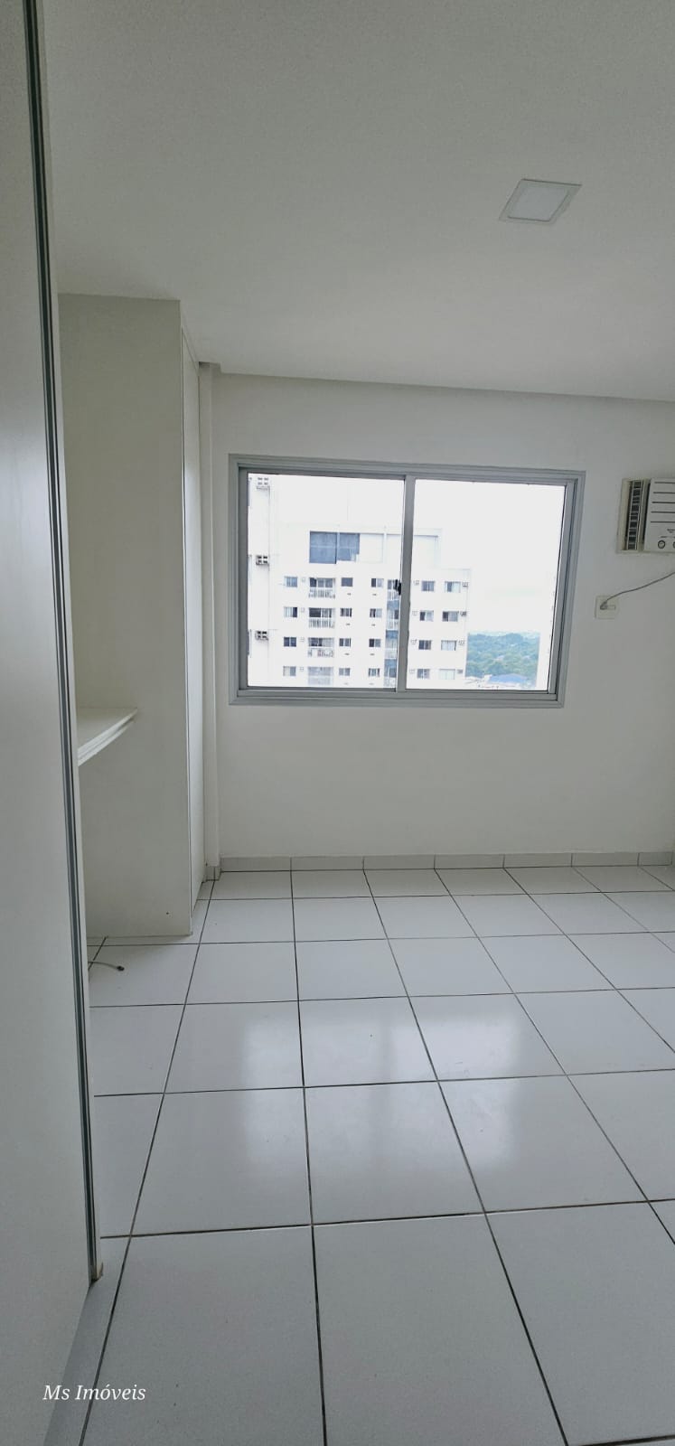 Apartamento para alugar com 3 quartos, 84m² - Foto 3