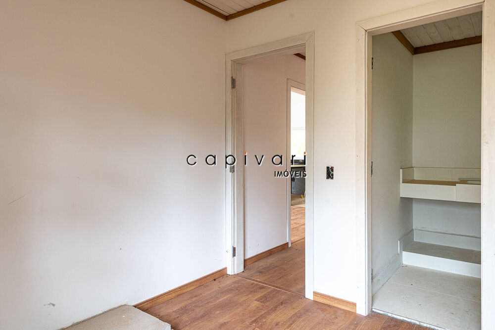 Casa à venda com 3 quartos, 206m² - Foto 8