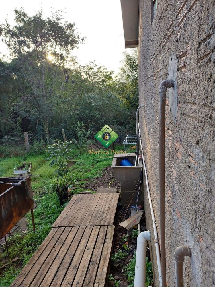 Casa à venda com 3 quartos, 62m² - Foto 4
